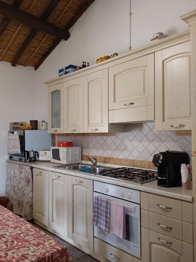 B&B Sa Prama Галтеллі Екстер'єр фото